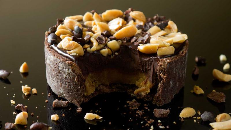 tartelettes au chocolat & caramel au beurre salé & cacahuètes