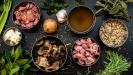 chapon des fêtes rôti et farci (aux herbes, riz sauvage, champignons, foies de volaille & gésiers confits)