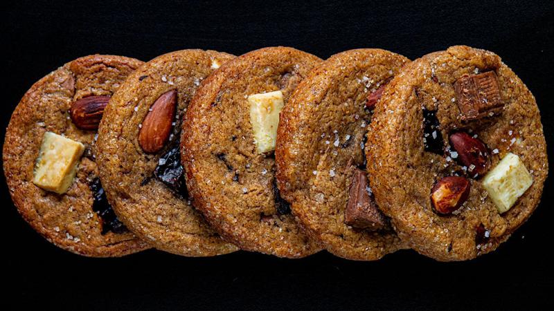 thick & chewy chocolate chunk & roasted almond cookies
