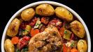 «osso buco» de dinde avec tomates cerises & pommes de terre grenailles