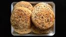 big sandwich bread buns (with seeds) for «pan bagnat»