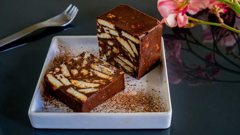 icy chocolate and biscuit blocks